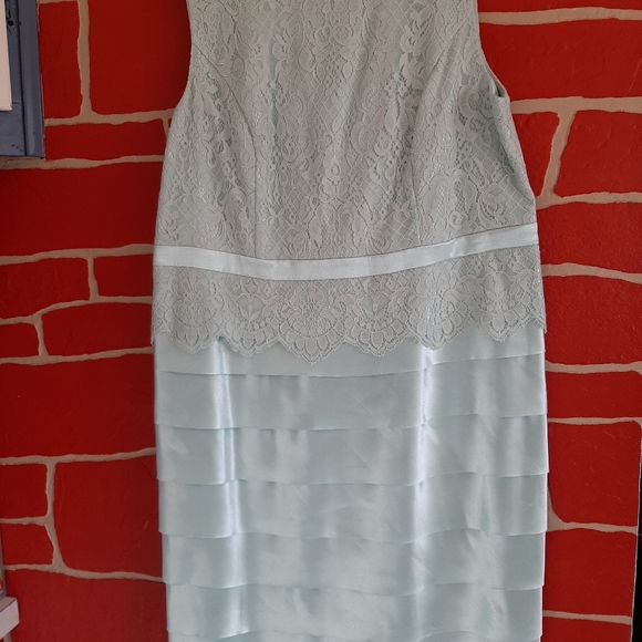 Mother of the bride size 14 dress 2 peice - Picture 5 of 6